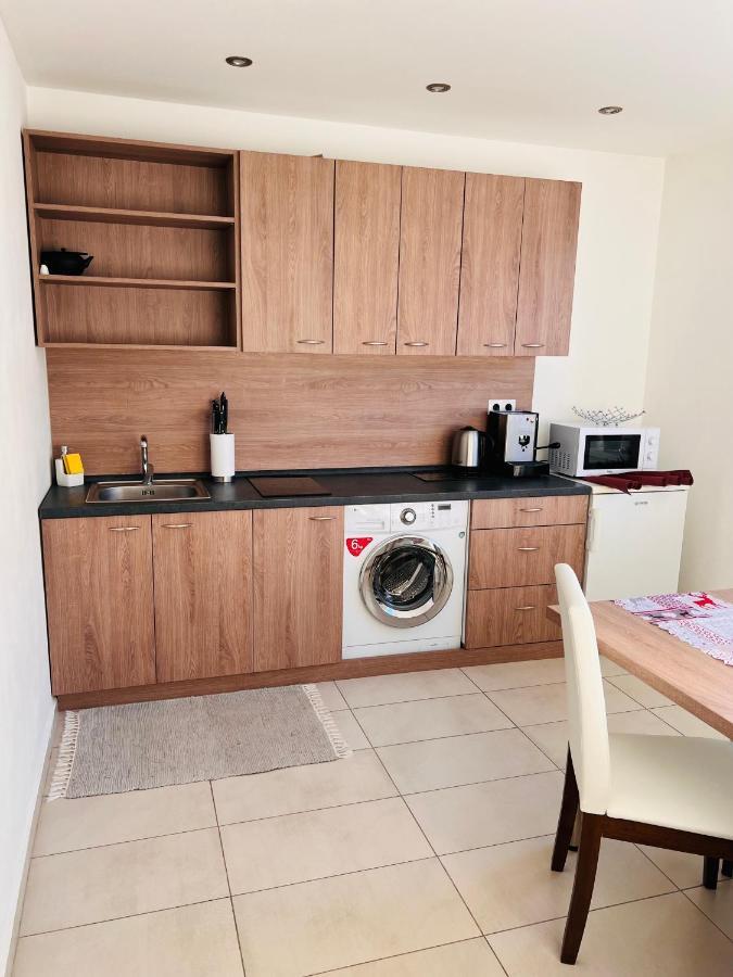 Sparrow Apartmens - Vrabcia Ulica 9, โกชิเซ ภายนอก รูปภาพ