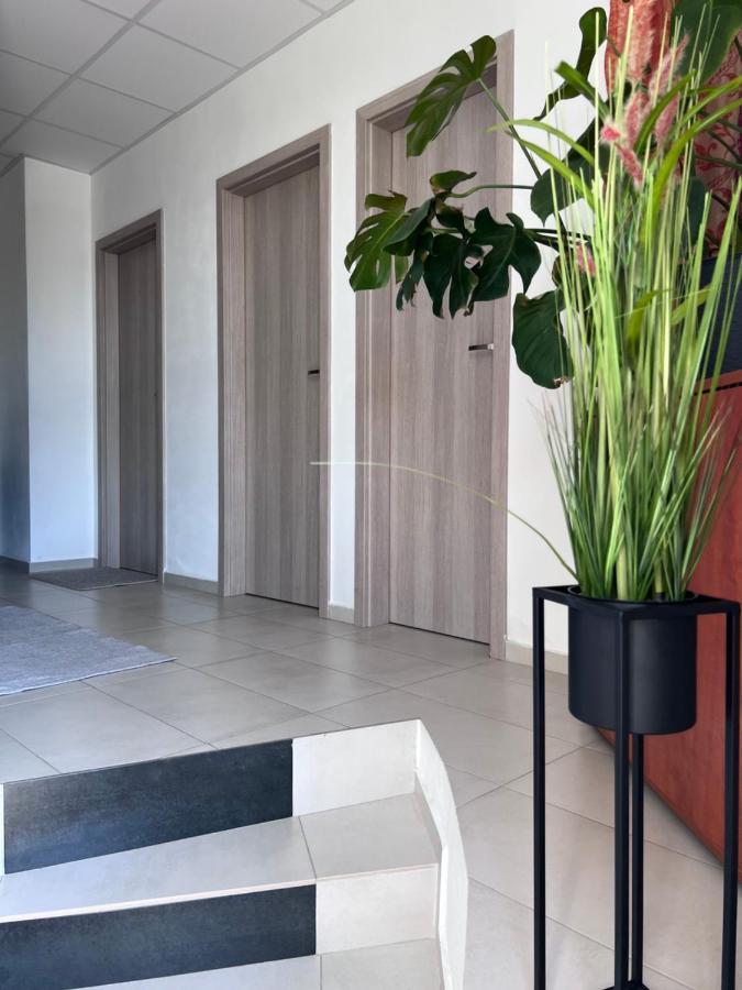 Sparrow Apartmens - Vrabcia Ulica 9, โกชิเซ ภายนอก รูปภาพ