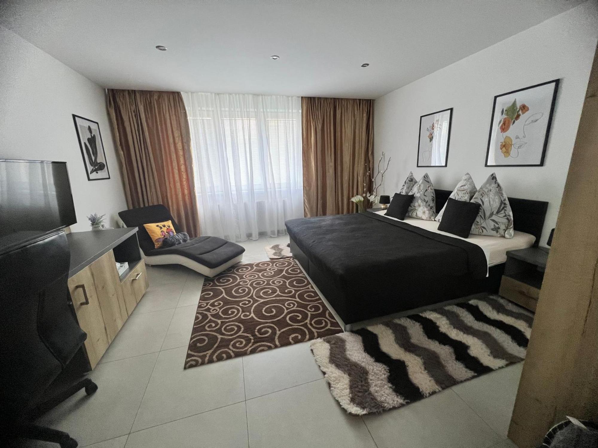 Sparrow Apartmens - Vrabcia Ulica 9, โกชิเซ ภายนอก รูปภาพ