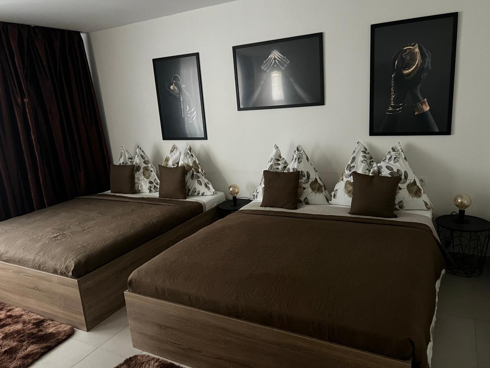 Sparrow Apartmens - Vrabcia Ulica 9, โกชิเซ ภายนอก รูปภาพ