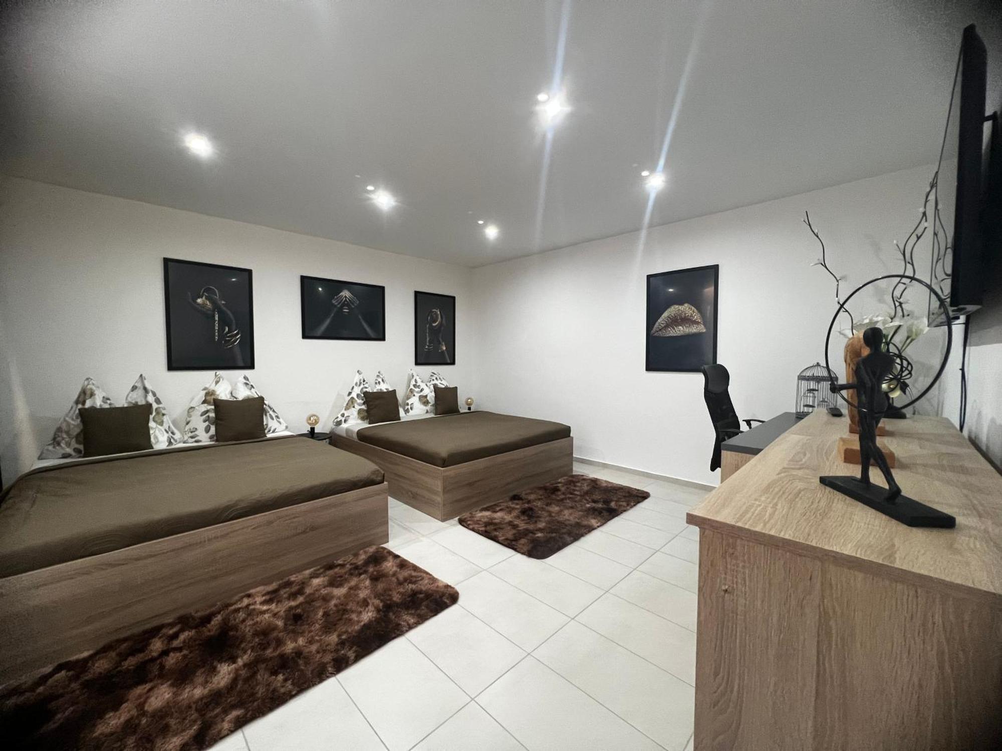 Sparrow Apartmens - Vrabcia Ulica 9, โกชิเซ ภายนอก รูปภาพ